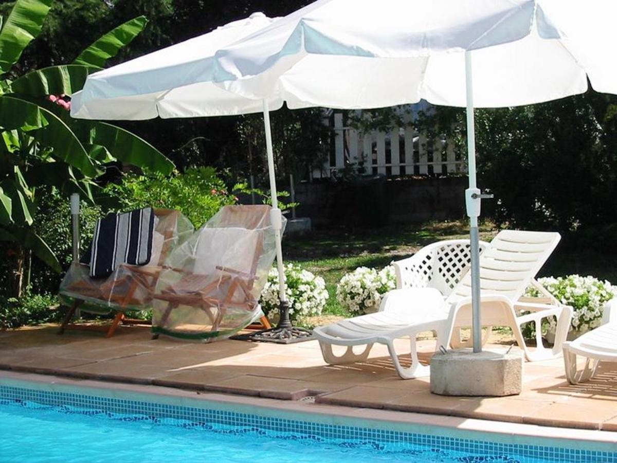 Suitetrails - Appartement de 2 chambres avec piscine partagee jardin clos et wifi a Saint Etienne de Maurs