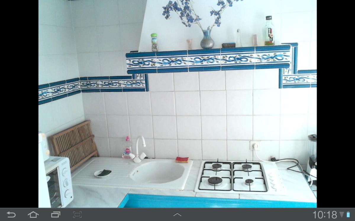 Suitetrails - Appartement de 2 chambres avec piscine partagee jardin clos et wifi a Saint Etienne de Maurs