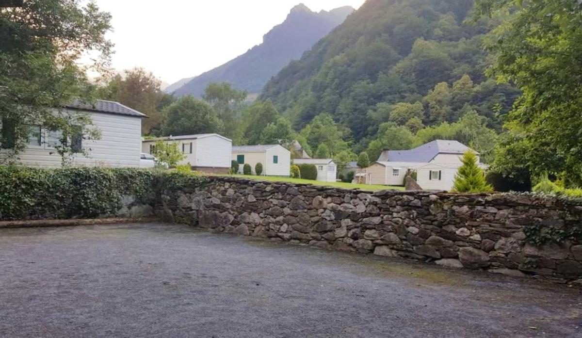 Bungalow de 2 chambres avec jardin amenage et wifi a Cauterets a 3 km des pistes - Housity