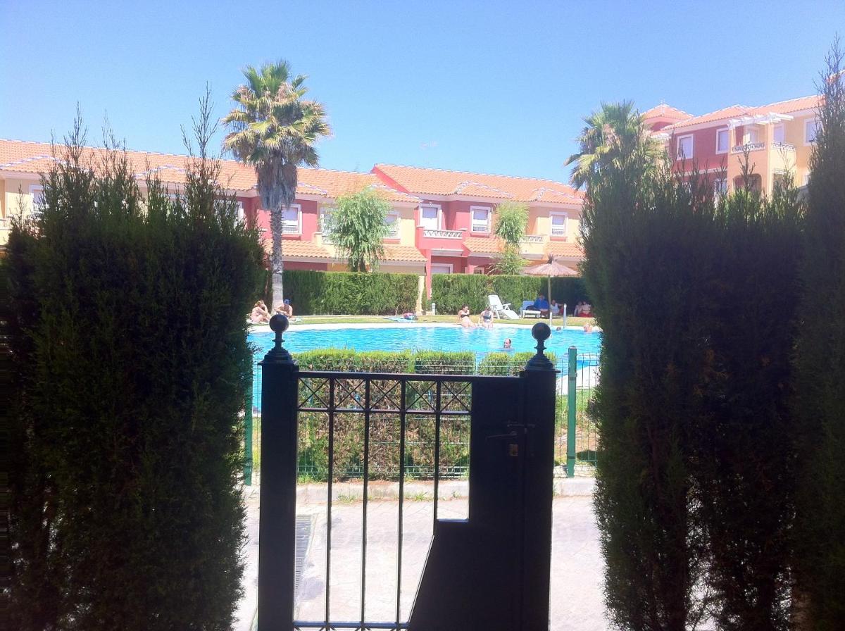 2 bedrooms appartement at Islantilla 700 m away from the beach with shared pool and furnished terrace - Housity