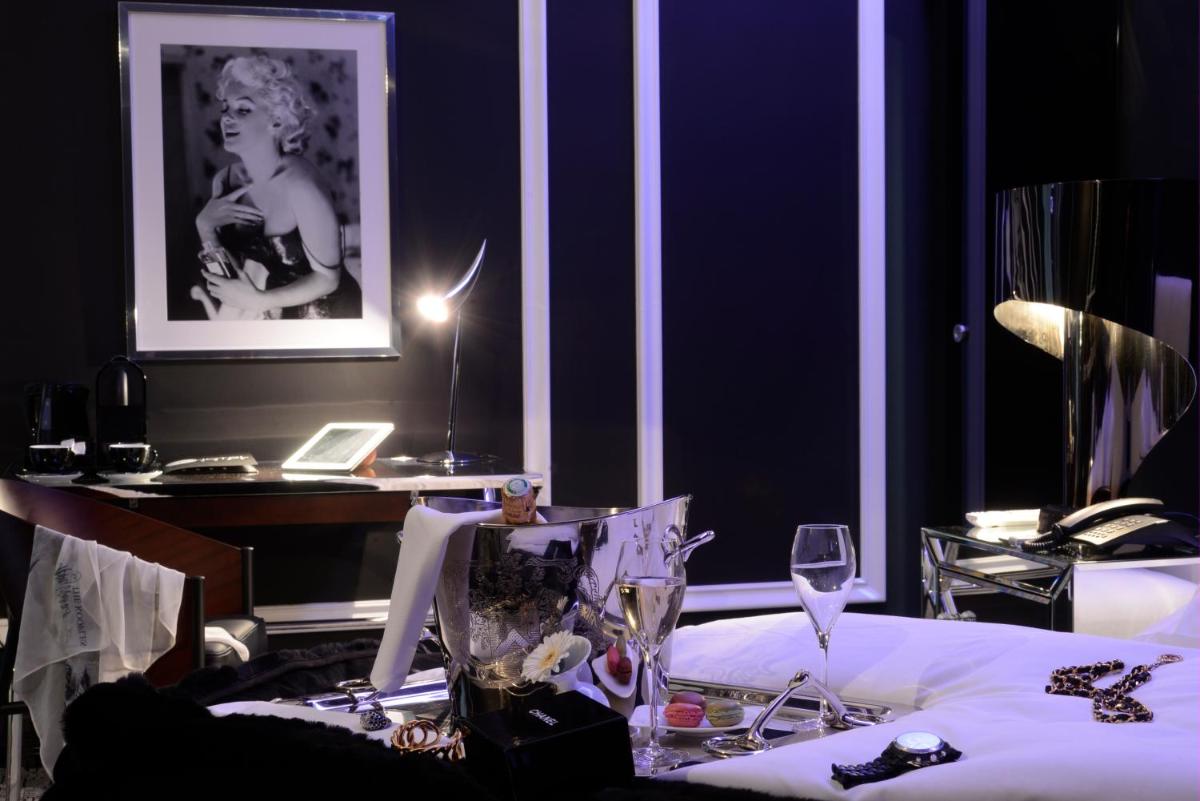 Boissons dans l'établissement Art Hotel