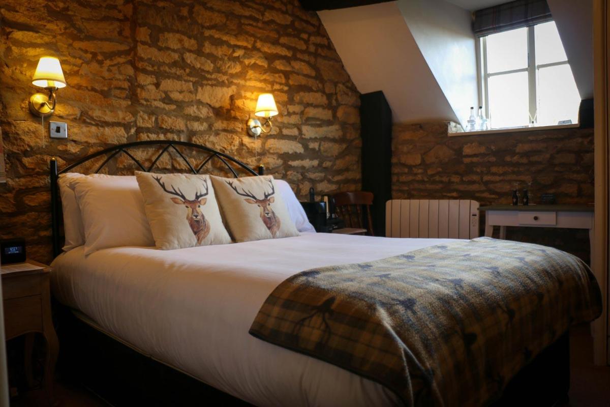 The Horse & Groom - Housity