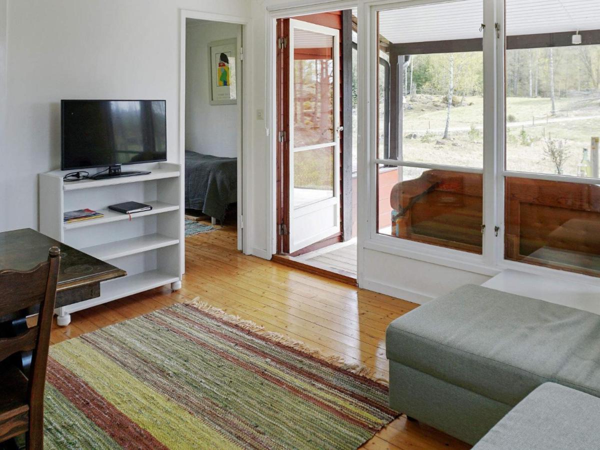 5 person holiday home in Mellösa - Housity