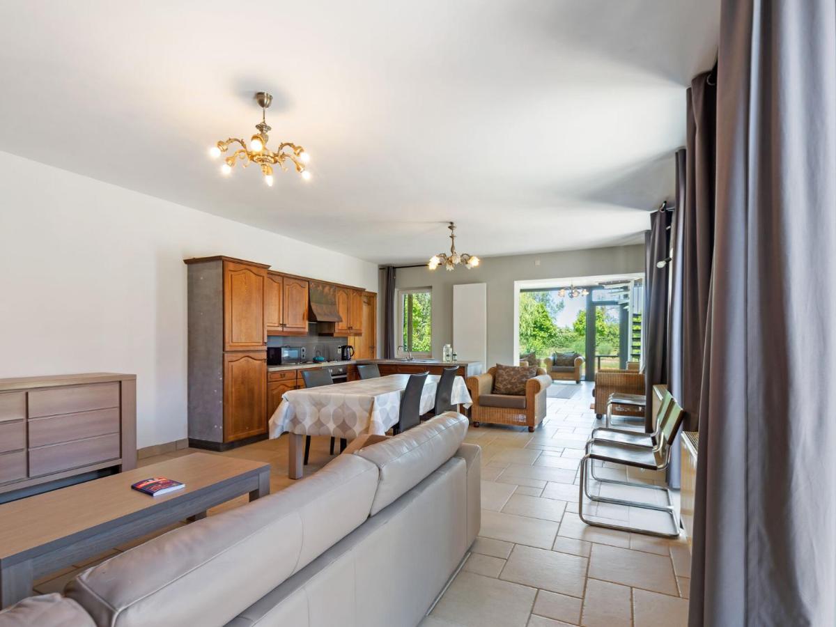 Graceful Holiday Home in Geetbets with Patio - Housity