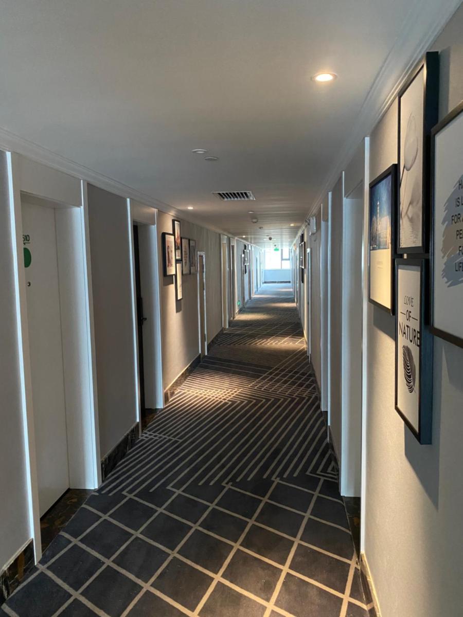 Kangbo Hotel Hanzhong Qiaobei Square - Housity