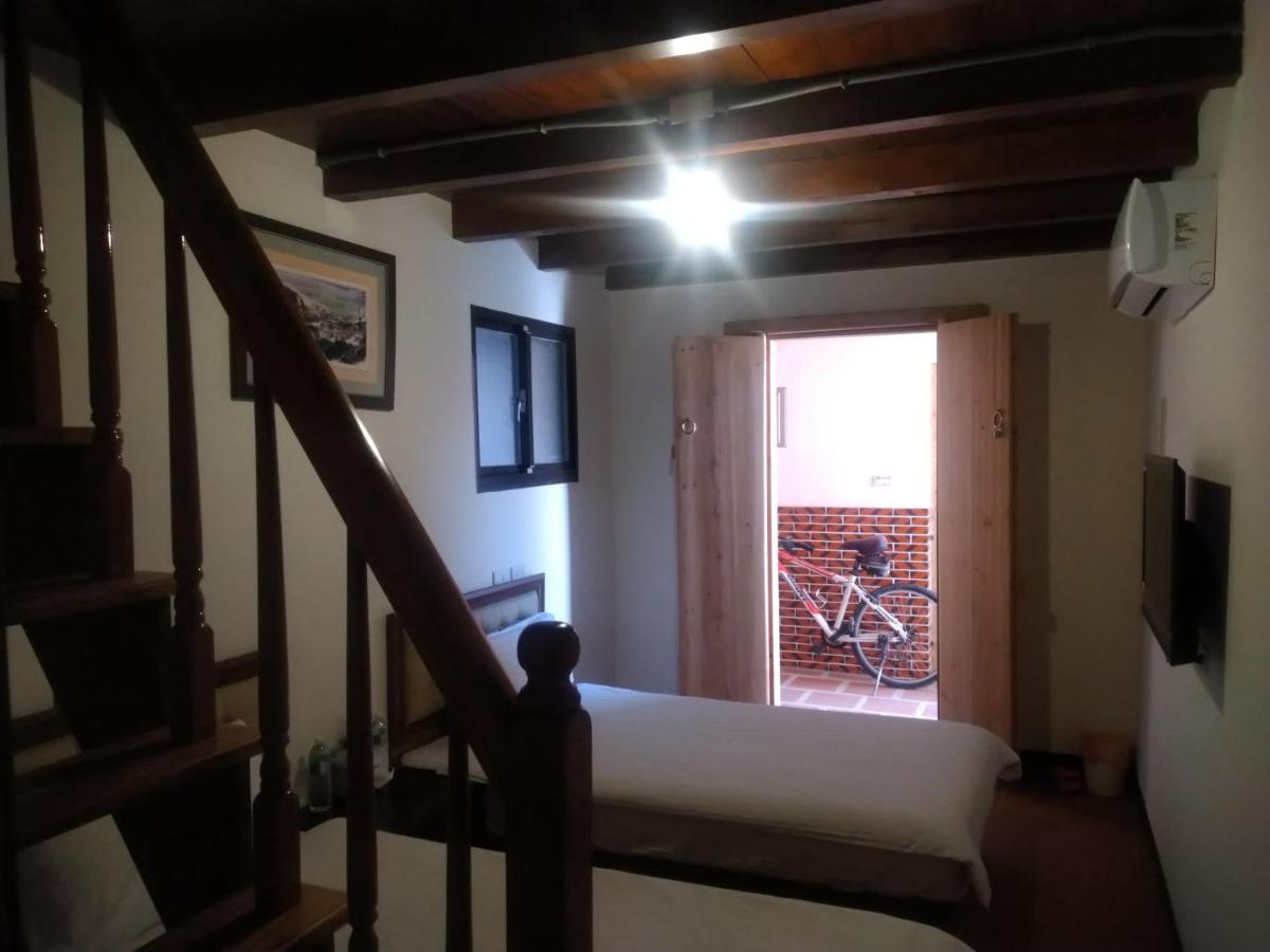 Lanhu Song B&B - Housity