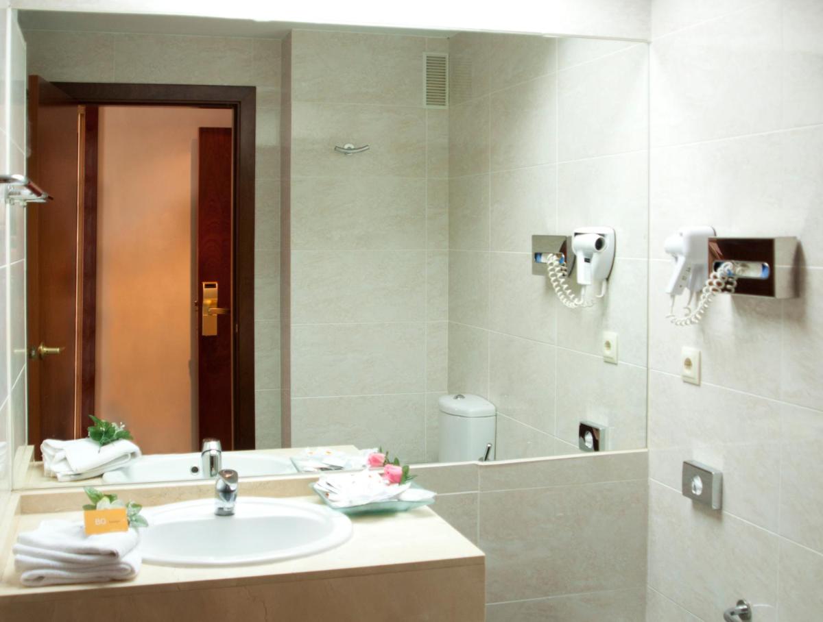 Un baño de BQ Andalucia Beach Hotel