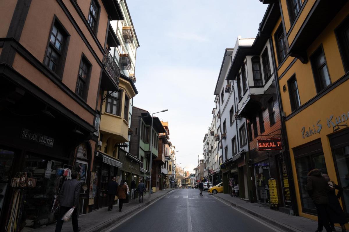 GREEN SUITES BURSA - Housity
