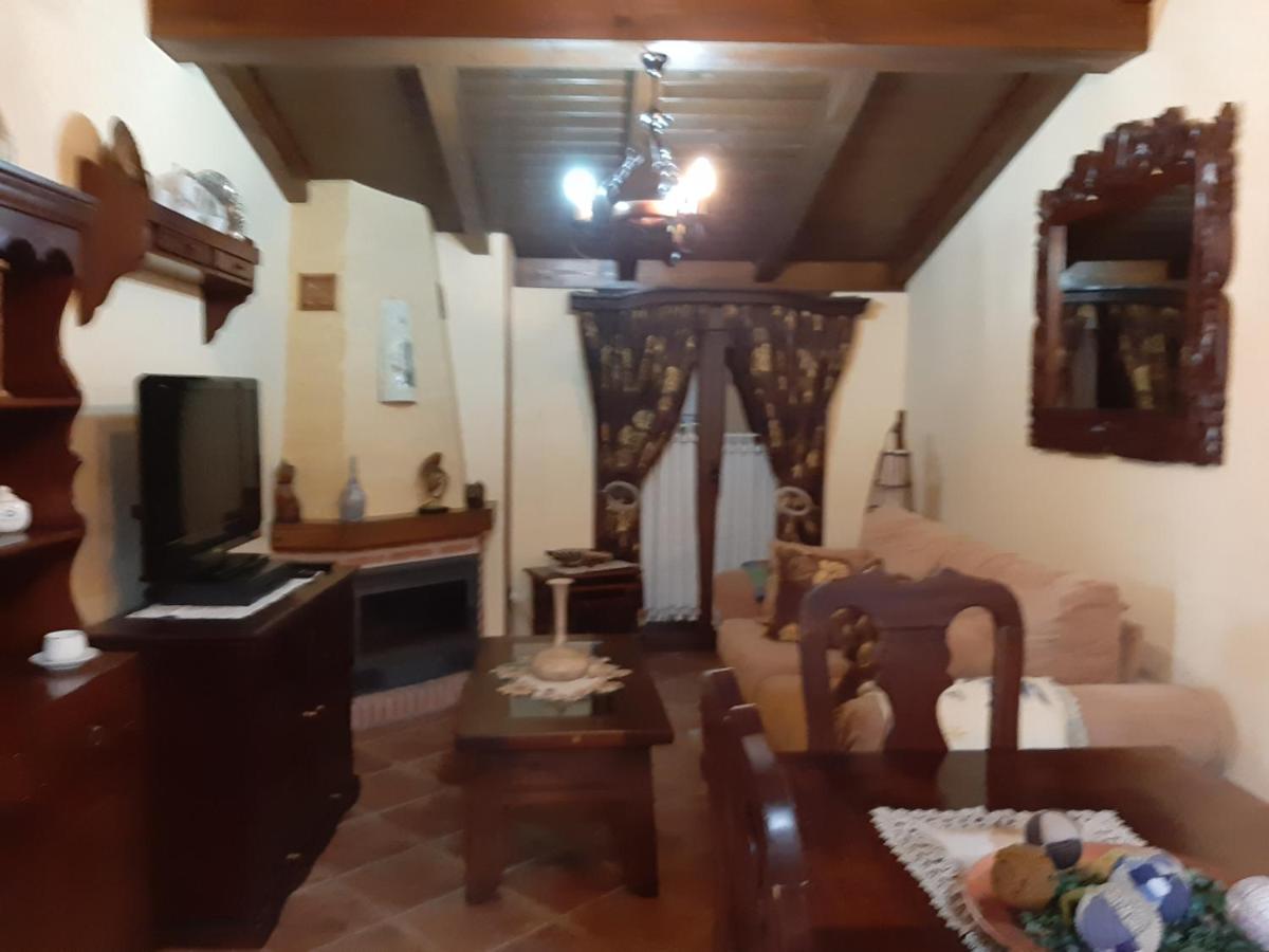 Apartamentos Rurales Esencias De La Alcarria - Housity