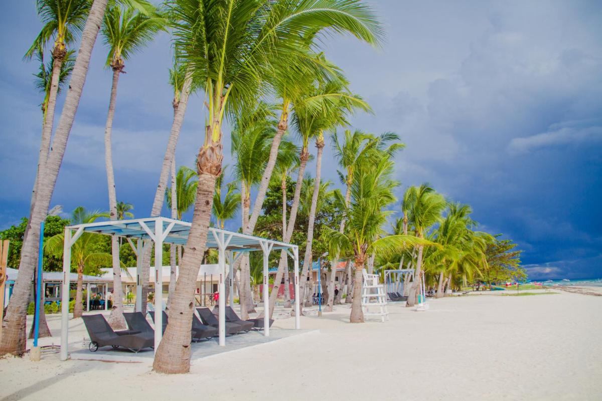 La Playa Estrella Beach Resort - Housity