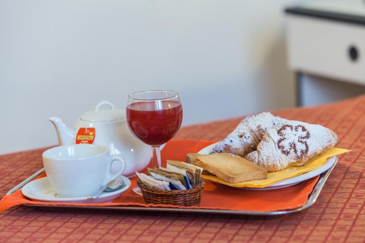 Hotel Quadrifoglio - Housity