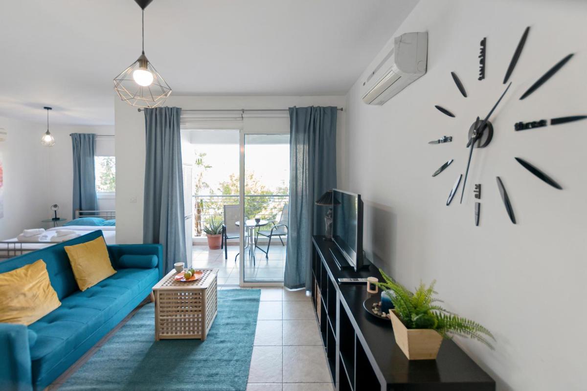 Glabur Stays - The Cozy Atelier - Nicosia City, Free Parking & Wifi, Welcomes You!!! - Housity