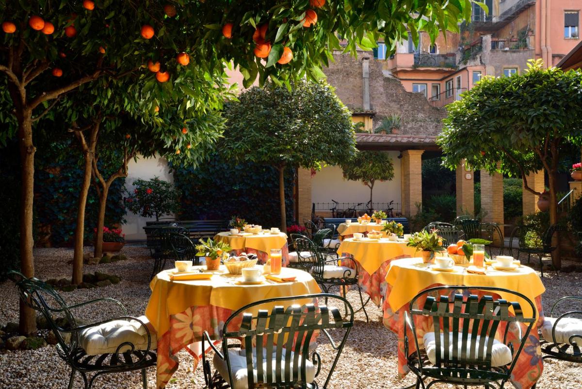 Hotel Santa Maria - Housity