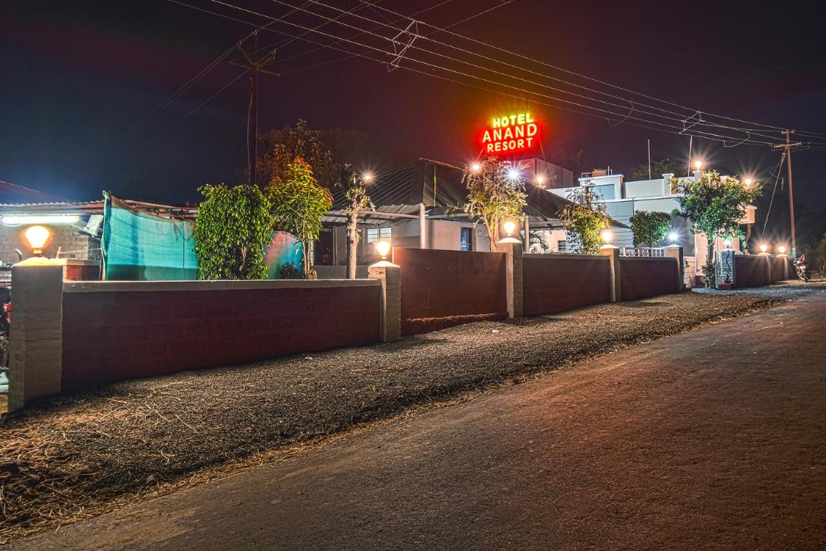 Hotel Anand Resort - Housity