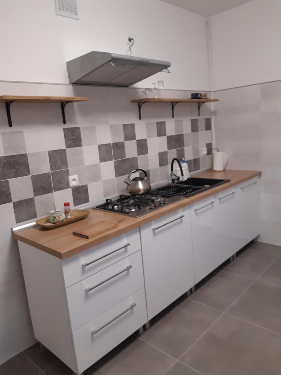Kwatery Pokoje Mira - Housity