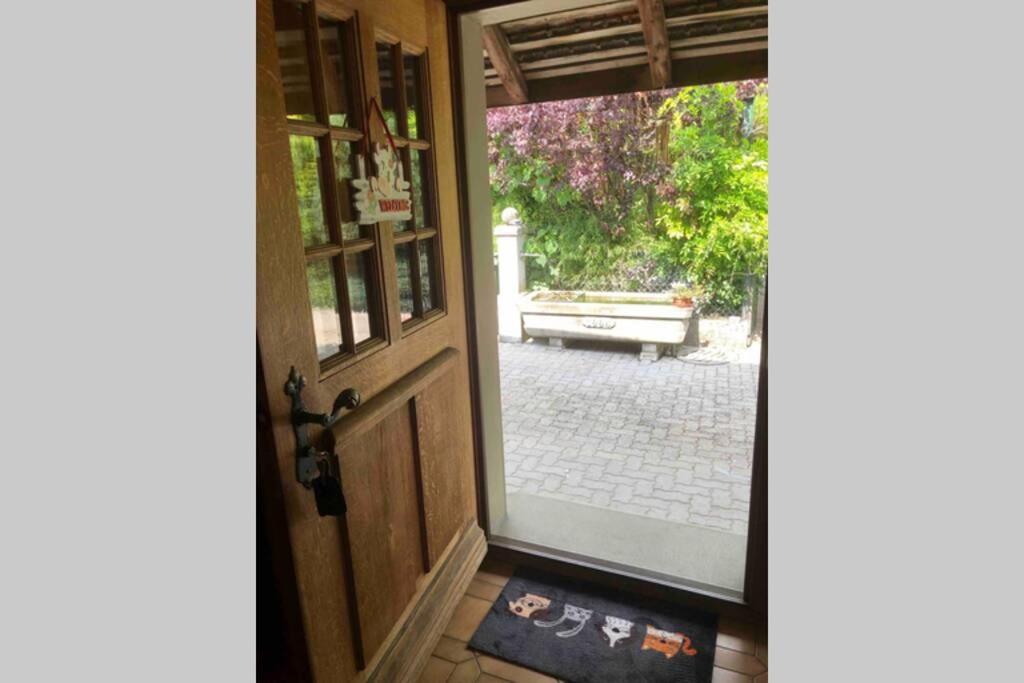 Freistehendes, denkmalgeschütztes Stöckli bei Bern - Housity