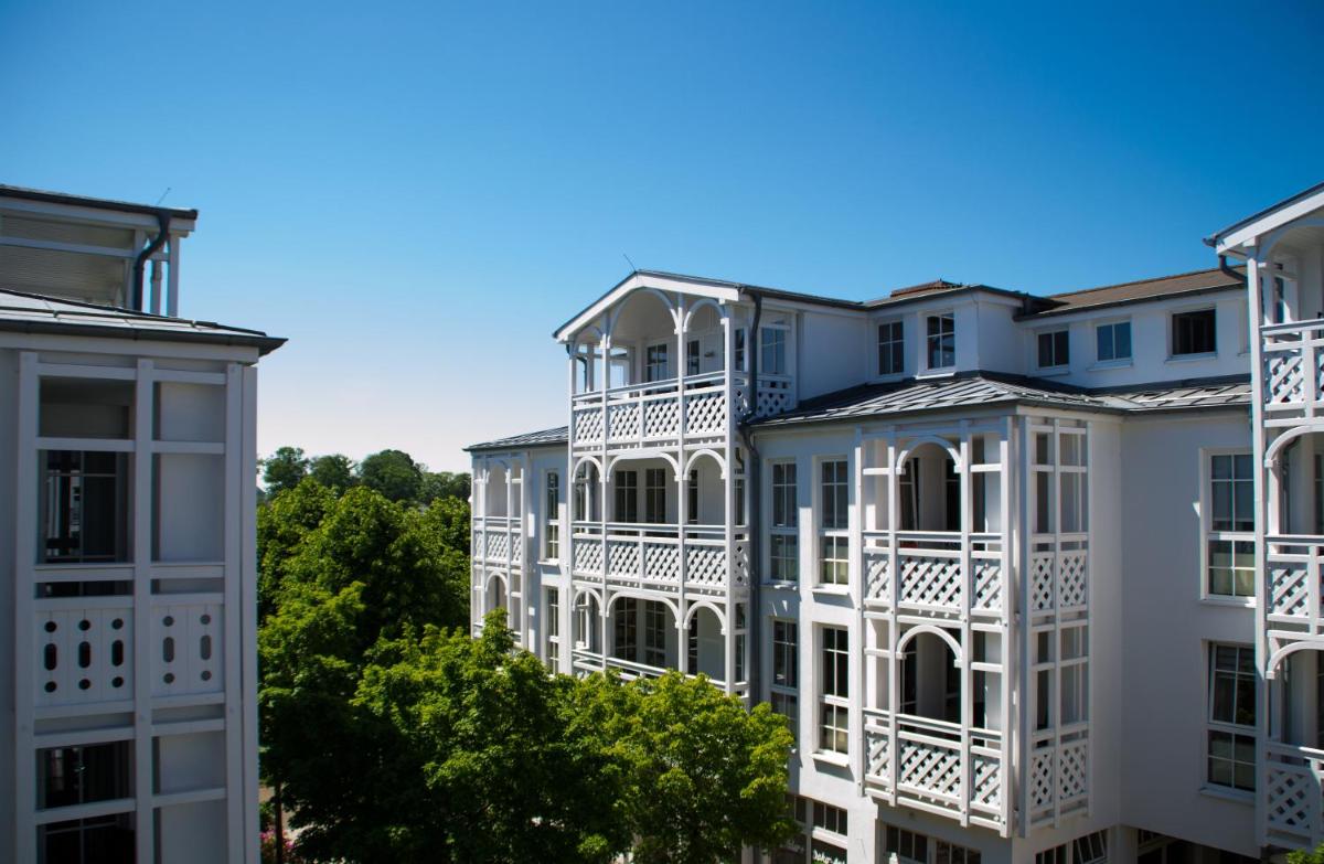 Ferienwohnung mit Balkon und Seeblick - Housity