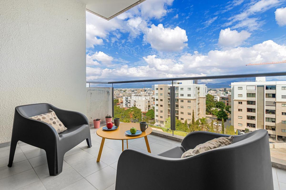 Glabur Stays - The Nicosia Elite - Exceptional Top Floor Apartment Nicosia City, Welcomes U!!! - Housity