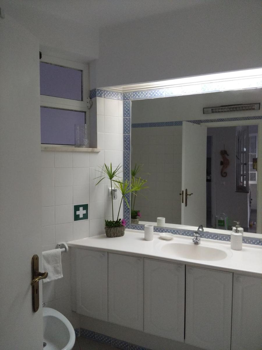Three Palms Apartment - Housity