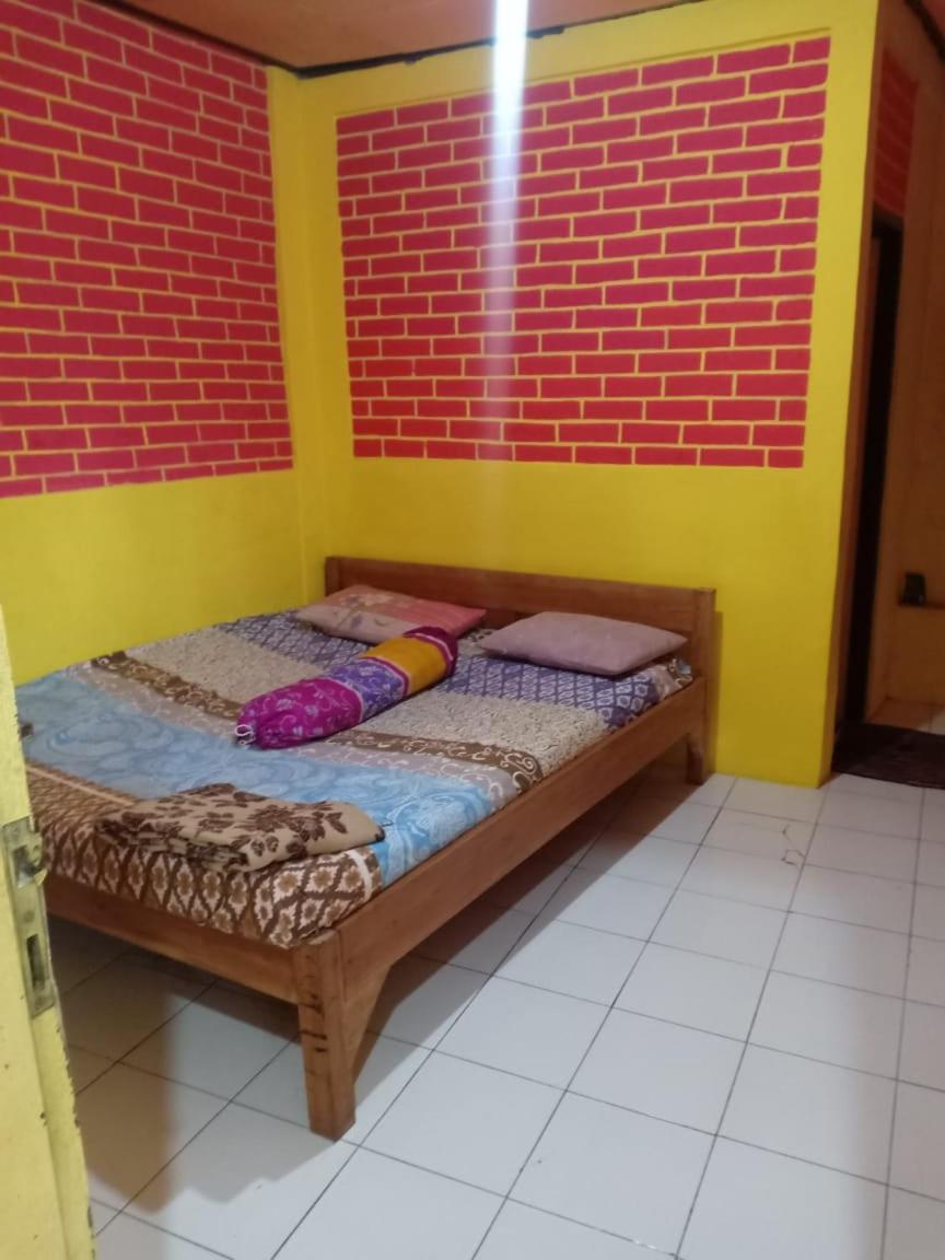 Penginapan Dinafizka - Housity