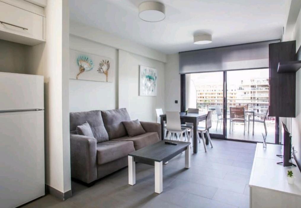 Aguamarina Peñiscola, apartamento primera línea, parking y piscina - Hizvo