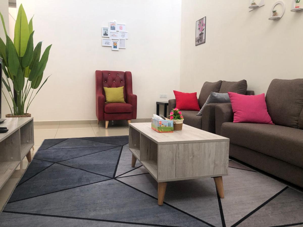 SetiaStayz Kluang - Housity