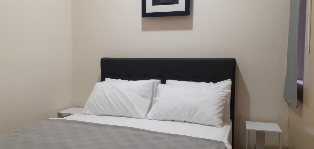 Omar's Place 2 - Housity