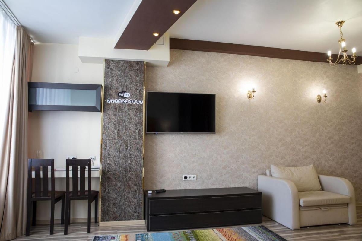 Seven Eleven Apartment HOTEL in Most City - Housity