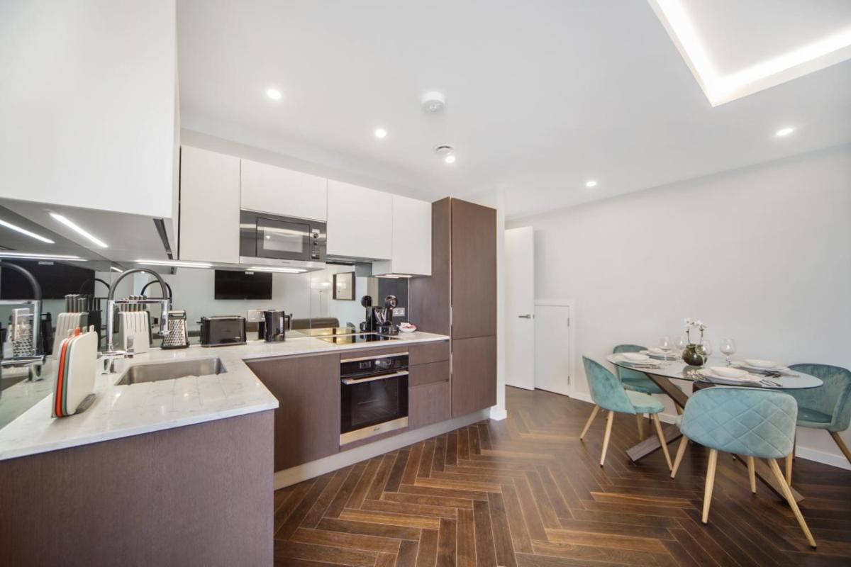 Lux Apartments in Fulham - Housity
