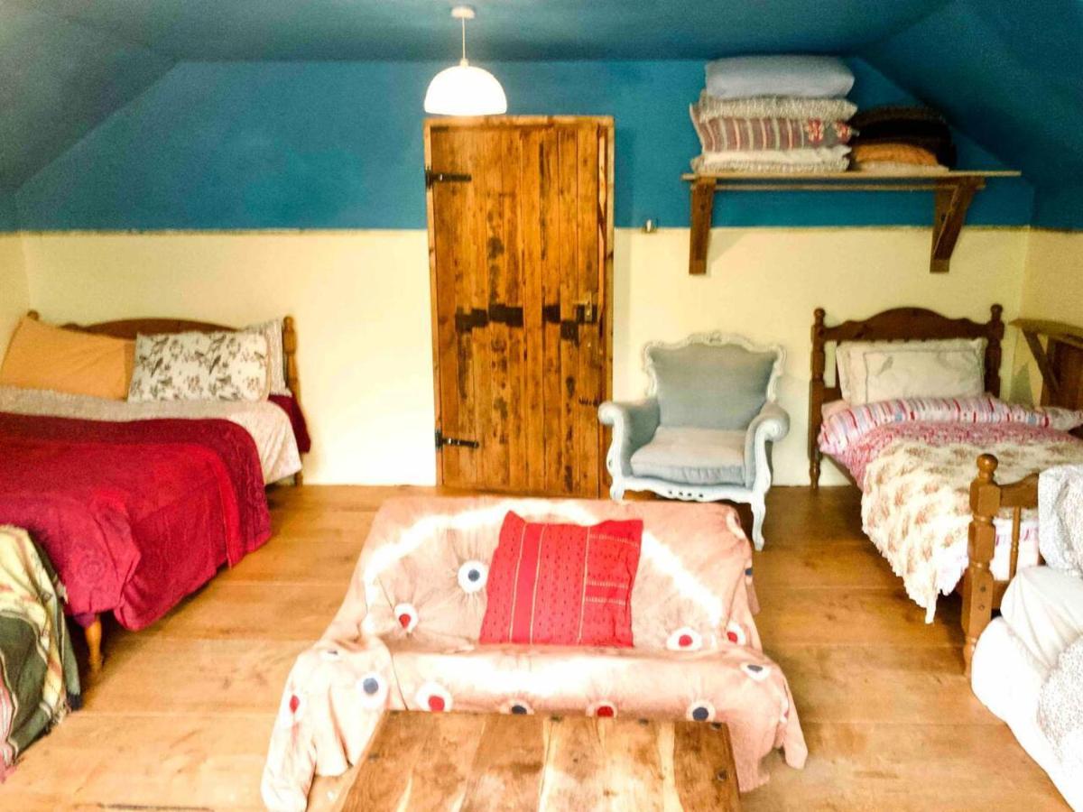 Unique Fairytale Farmhouse near Galway - Housity