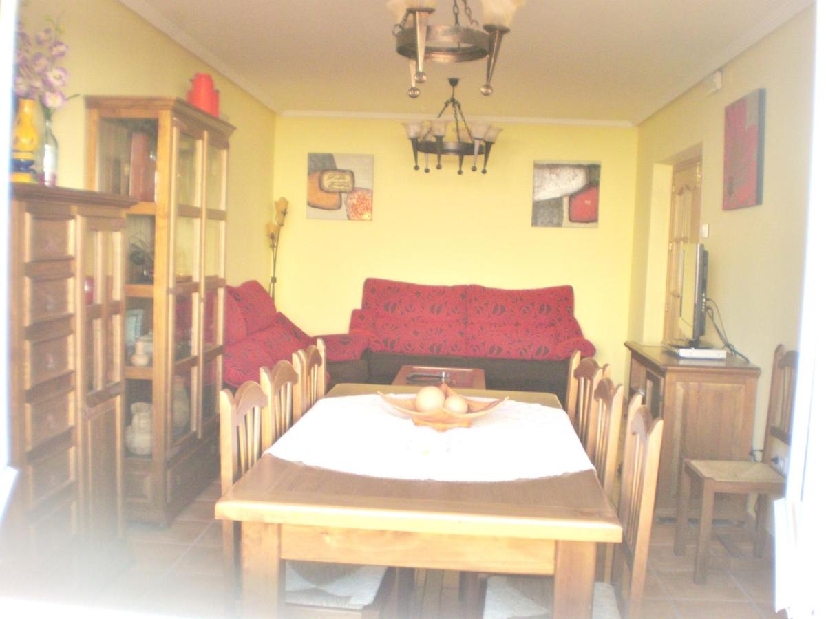 4 bedrooms house with furnished terrace at Castellar de Santiago - Housity