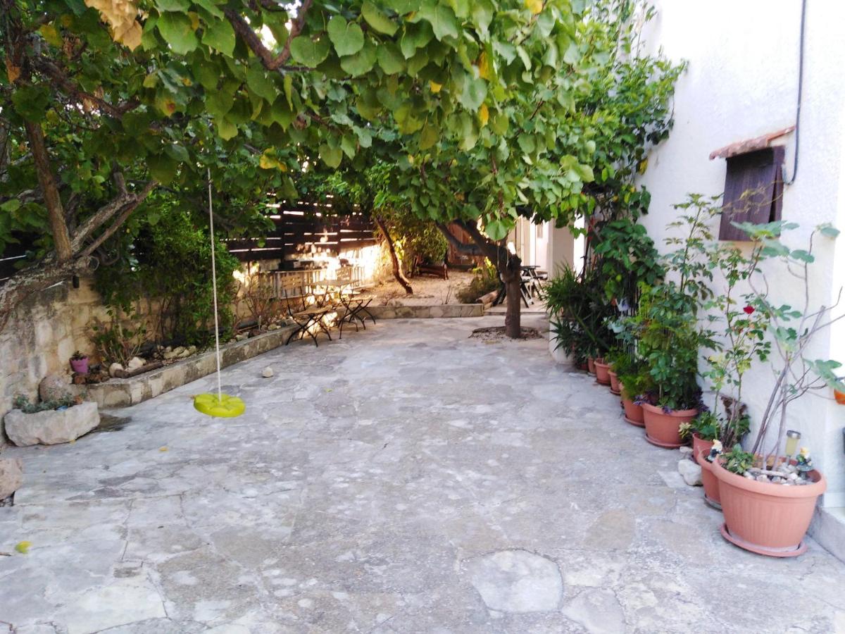 Family House with Pool in Kritou Tera - Housity