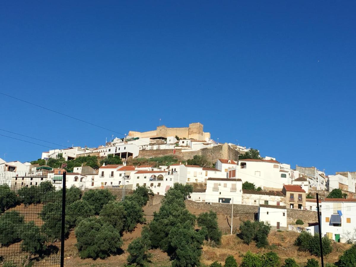 Spacious villa in Aroche 160 m² private pool 10 guests - Housity