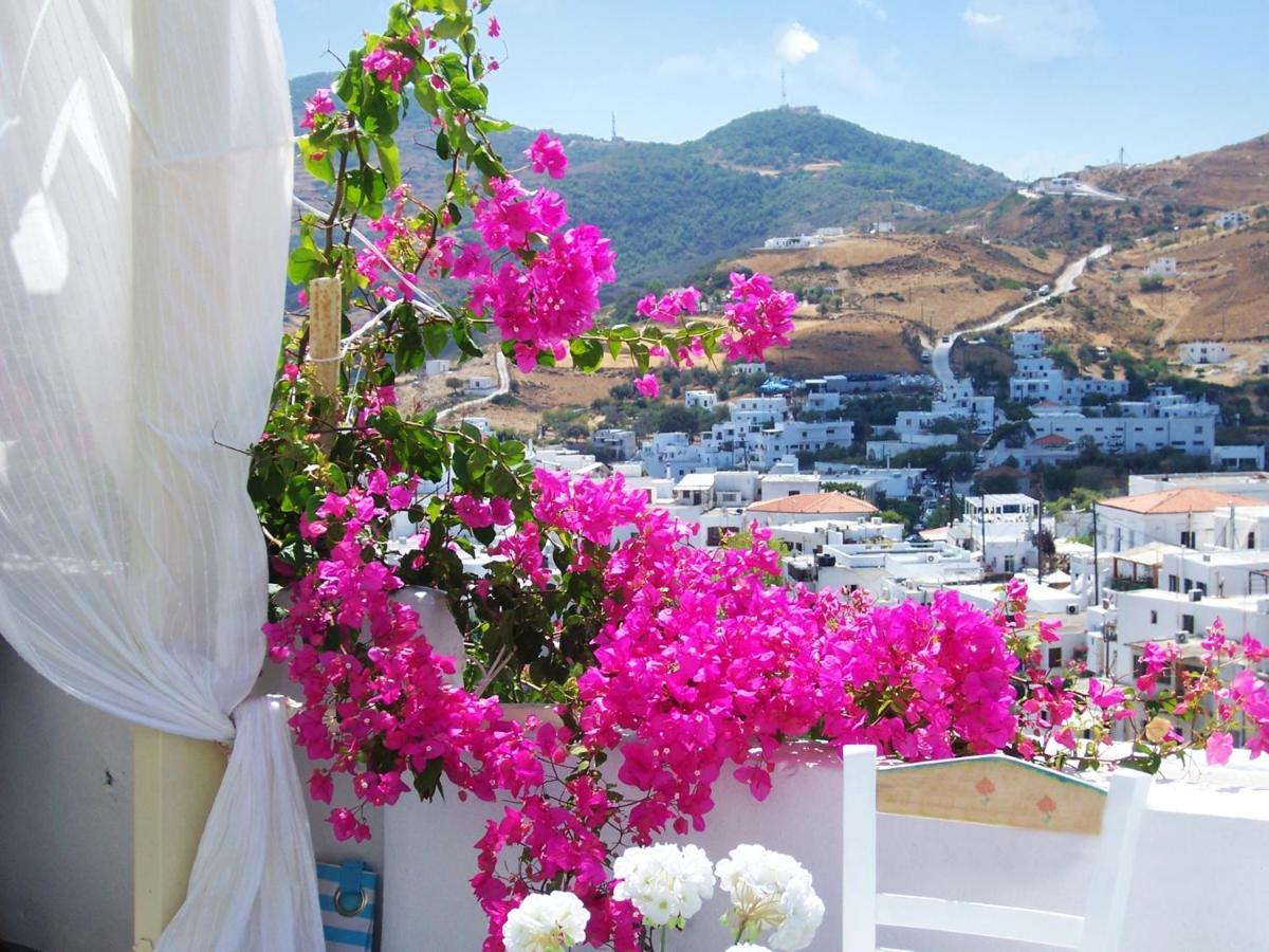 Welcoming House in Skyros with Mountain View - Housity