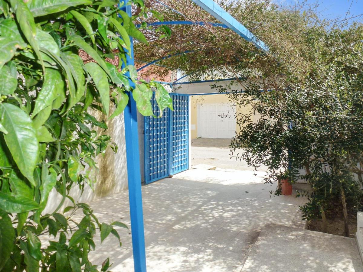 4 bedrooms villa with sea view enclosed garden and wifi at Kelibia 4 km away from the beach - Housity