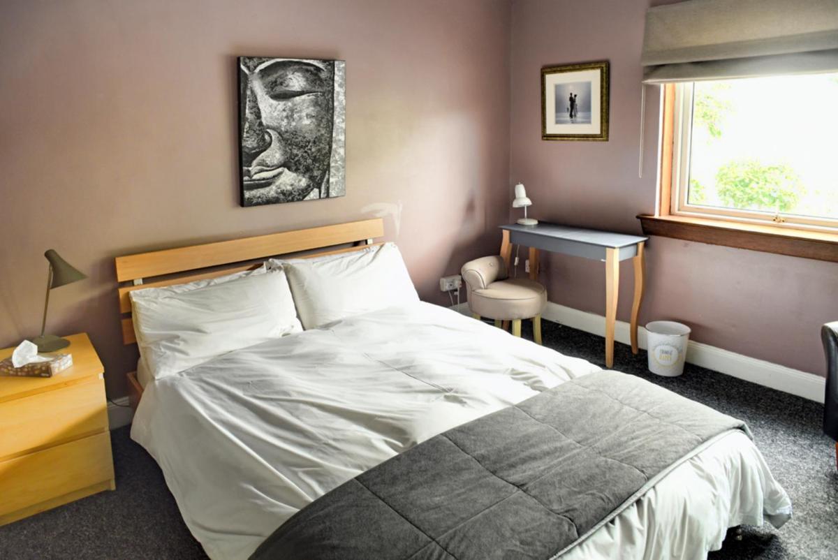 Ochil Cottage In Bannockburn close to Stirling - Housity