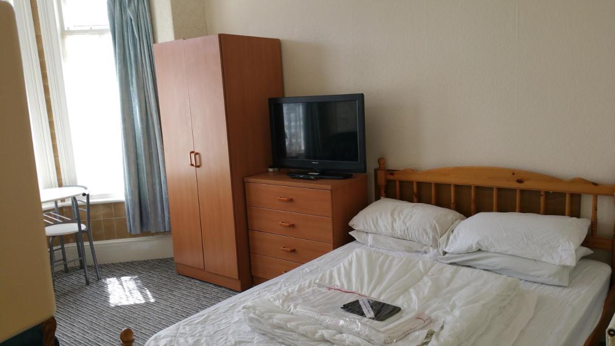 2 berth first floor flat Glen Villa 4 - Housity