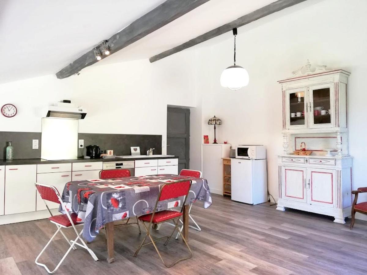 Appartement charmant a Castera Lectourois avec piscine partagee - Housity
