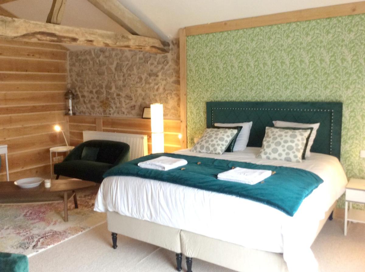 Maison de 3 chambres avec piscine partagee jacuzzi et jardin amenage a Abjat sur Bandiat - Housity