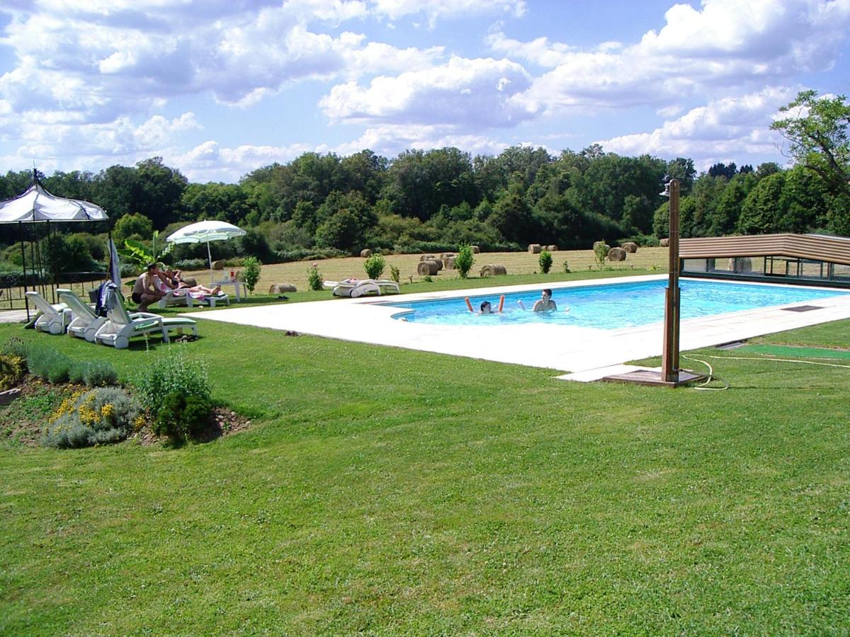Maison de 3 chambres avec piscine partagee jacuzzi et jardin amenage a Abjat sur Bandiat - Housity