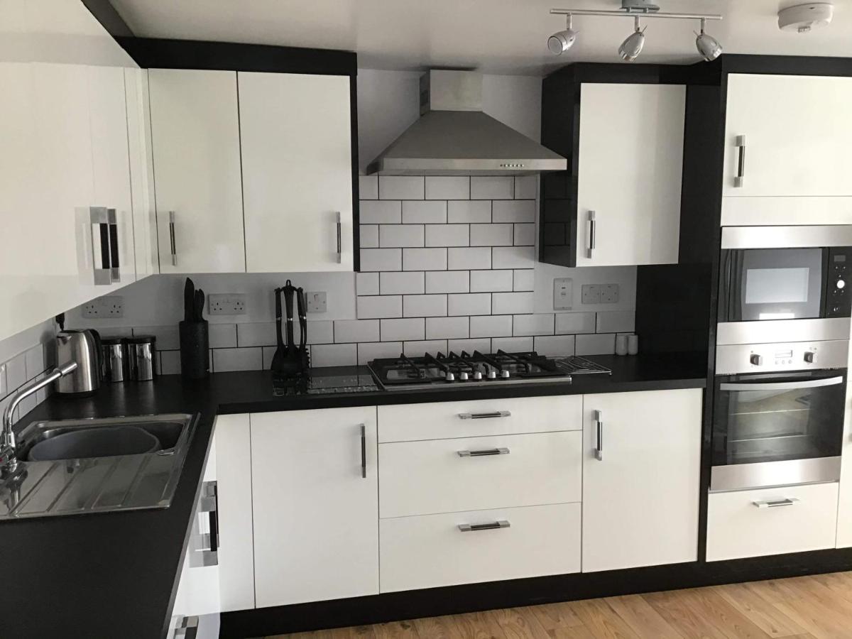 4-Bed Cottage in Portknockie Near Cullen Moray - Housity