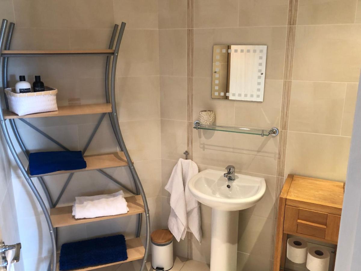 Immaculate 3-Bed Apartment in Dundrum Co Down - Housity