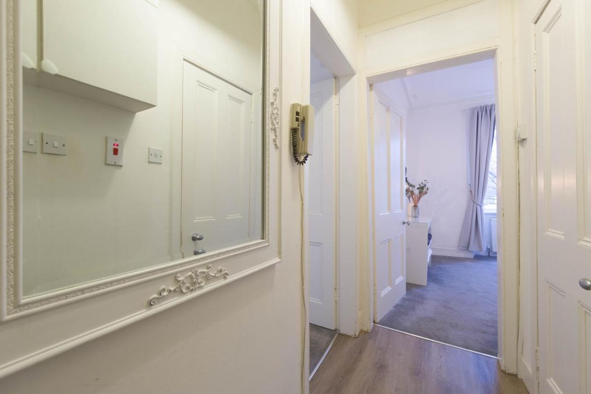 Stylish and Comfortable City Centre Apartment - Housity