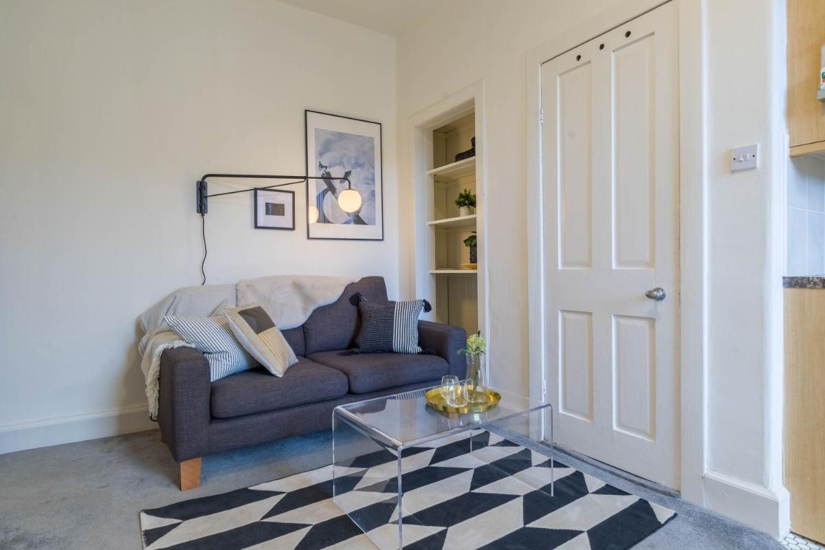 Stylish and Comfortable City Centre Apartment - Housity