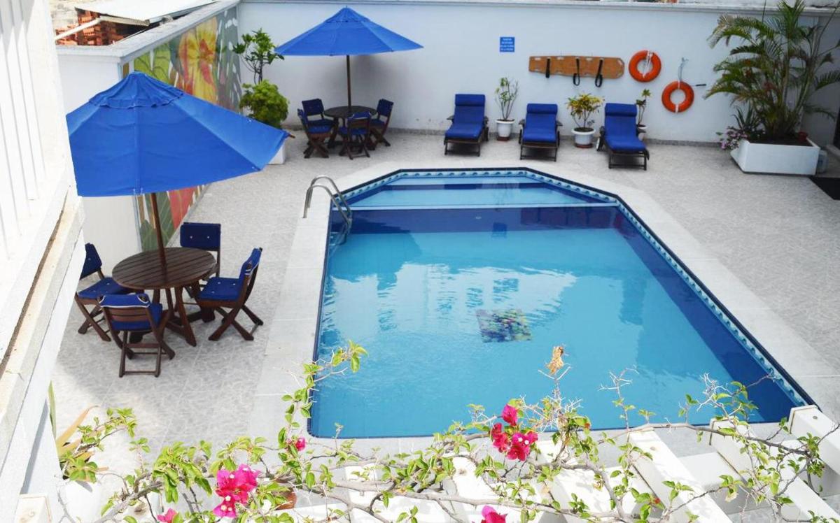 Apartamentos Commodore Bay Club - Housity