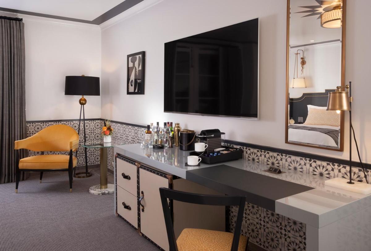 Hotel Californian - Housity