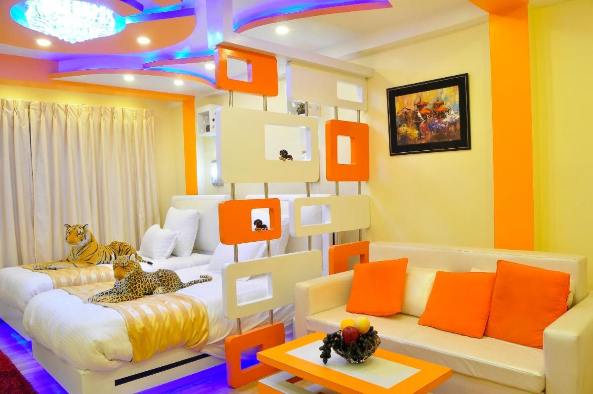 Royal Penguin Boutique Hotel & Spa - Housity