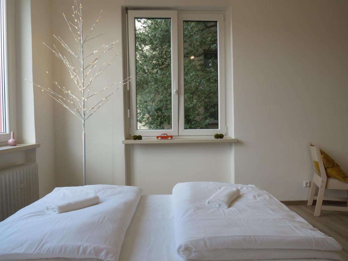 L8 Street Monteurwohnung - Kaiser-Friedrich-Str - Housity