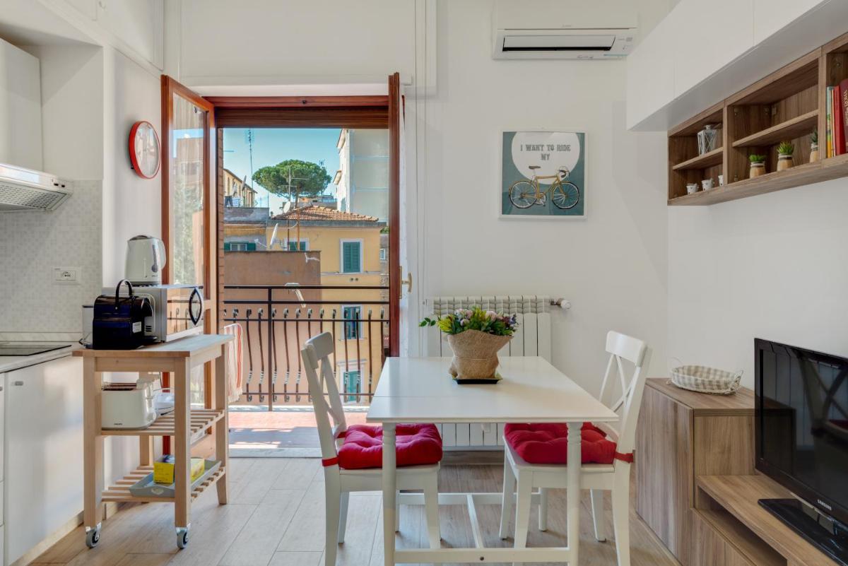 Walking distance from San Pietro - Housity