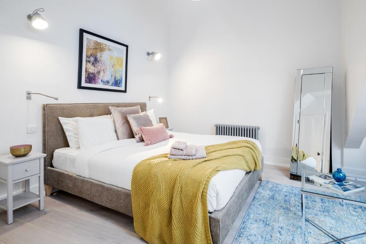 Kula London - Covent Garden St Martin's Lane - Housity